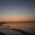 Fronte Mare Casa Circe تيراتشينا